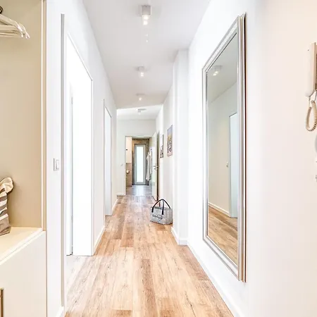 아파트 Ankerplatz 1 *